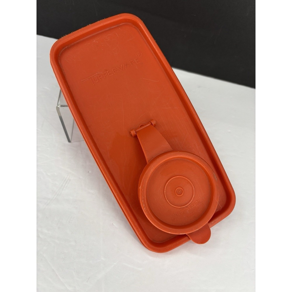 VGT‎ Tupperware Red Replacement Lid 470-18